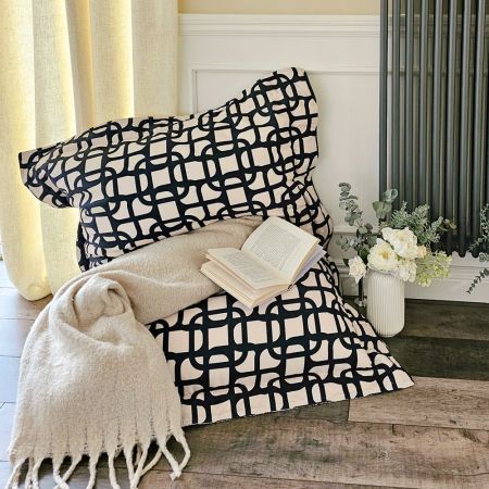 Snug and Printed Linen Look Squarbie - Large - Square Geo